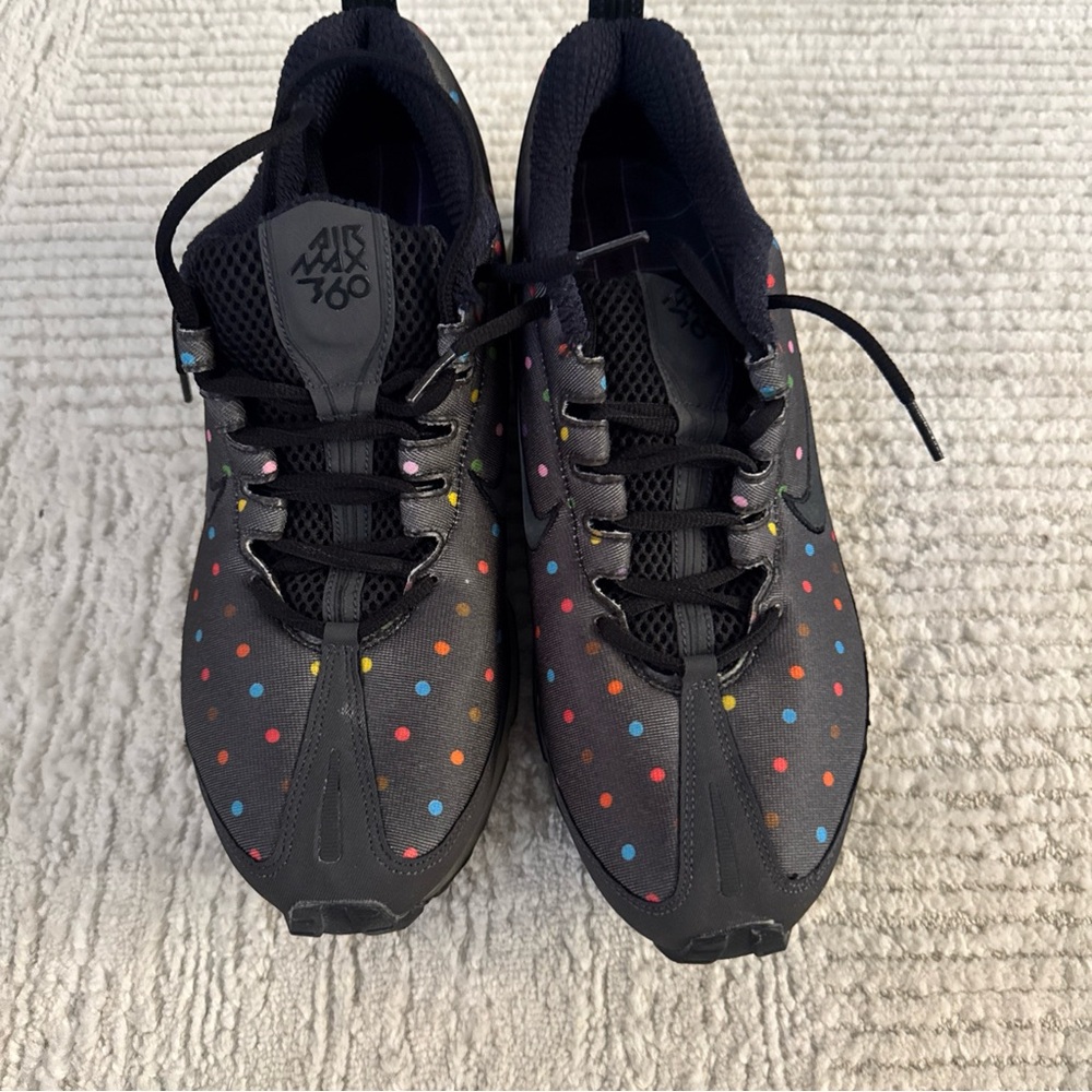 Nike Dark Gray Textured Sneakers